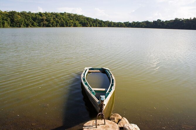 day-tour-arusha-tanzania-lake-duluti-forest-reserve-bangata-waterfall