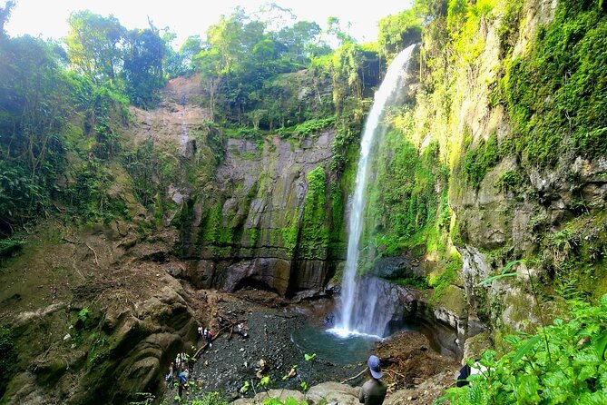 Waterfalls & Coffee Tours