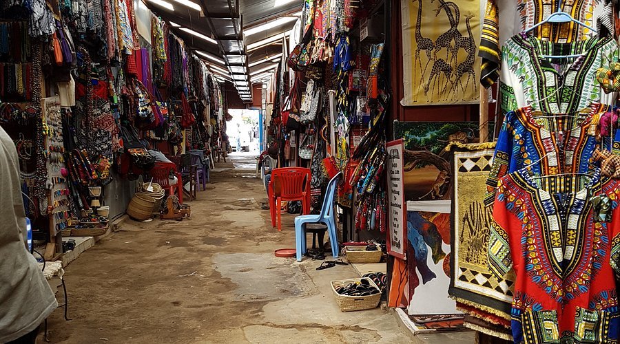 shops-inside-alleys-in